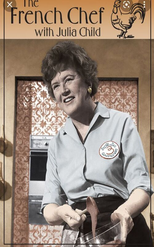 Affiche de l&rsquo;émission « The French Chef with Julia Child ». On y voit Julia Child dans une cuisine, souriante, en train de mélanger une préparation dans un bol.